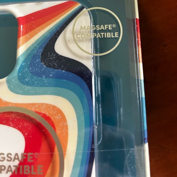 XO Poppy iPhone 13/12 Pro Max Magsafe Compatible Rainbow Durable Case - Picture 3 of 8